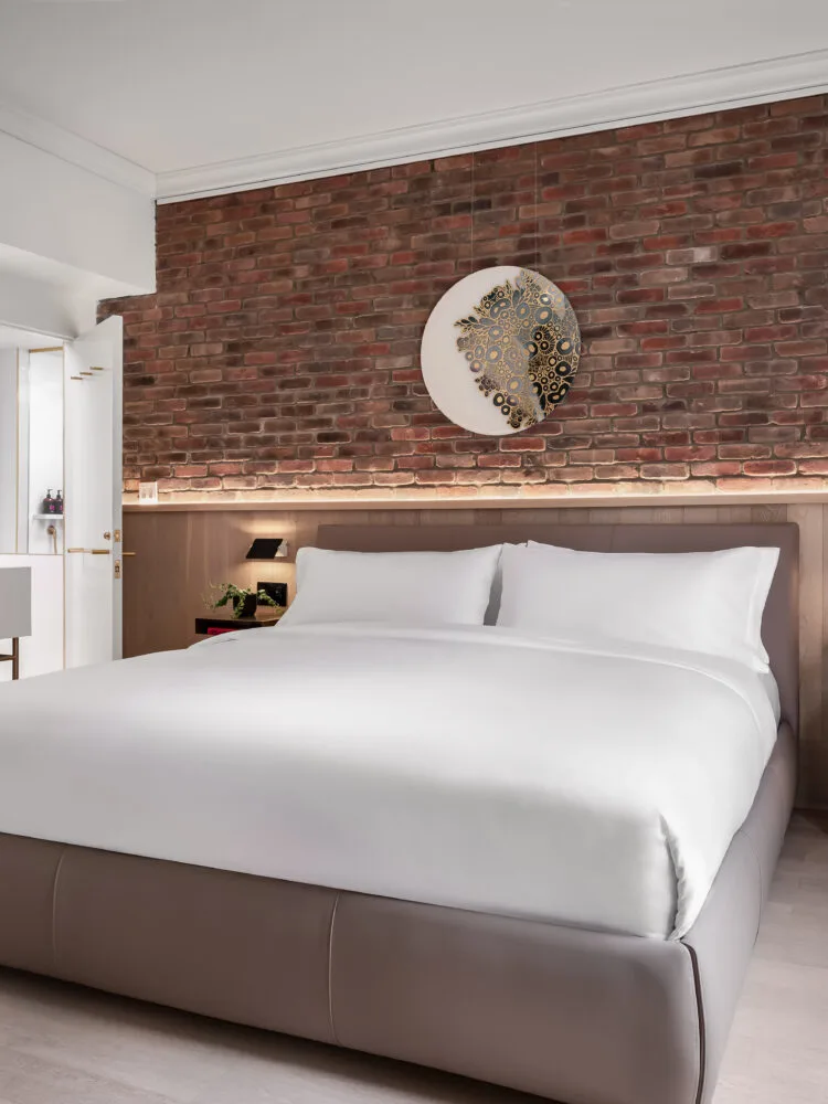 Studio King guestroom