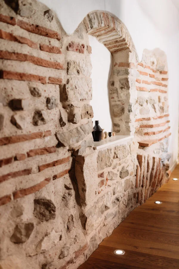 Interior histórico del Murum Heritage Hotel