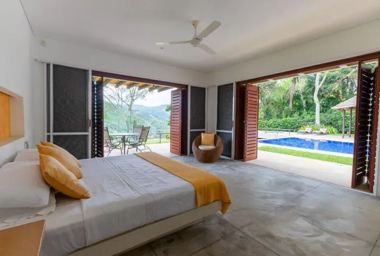 Astonishing 5BR House w/ pool in Anapoima
