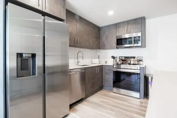 Amplio alojamiento moderno de 3 dormitorios en Wynwood