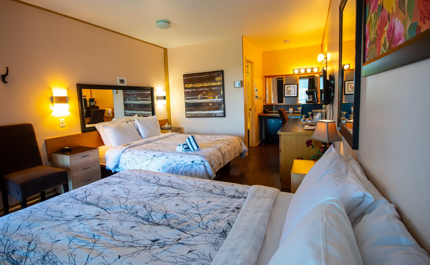 Classic room with two queen beds