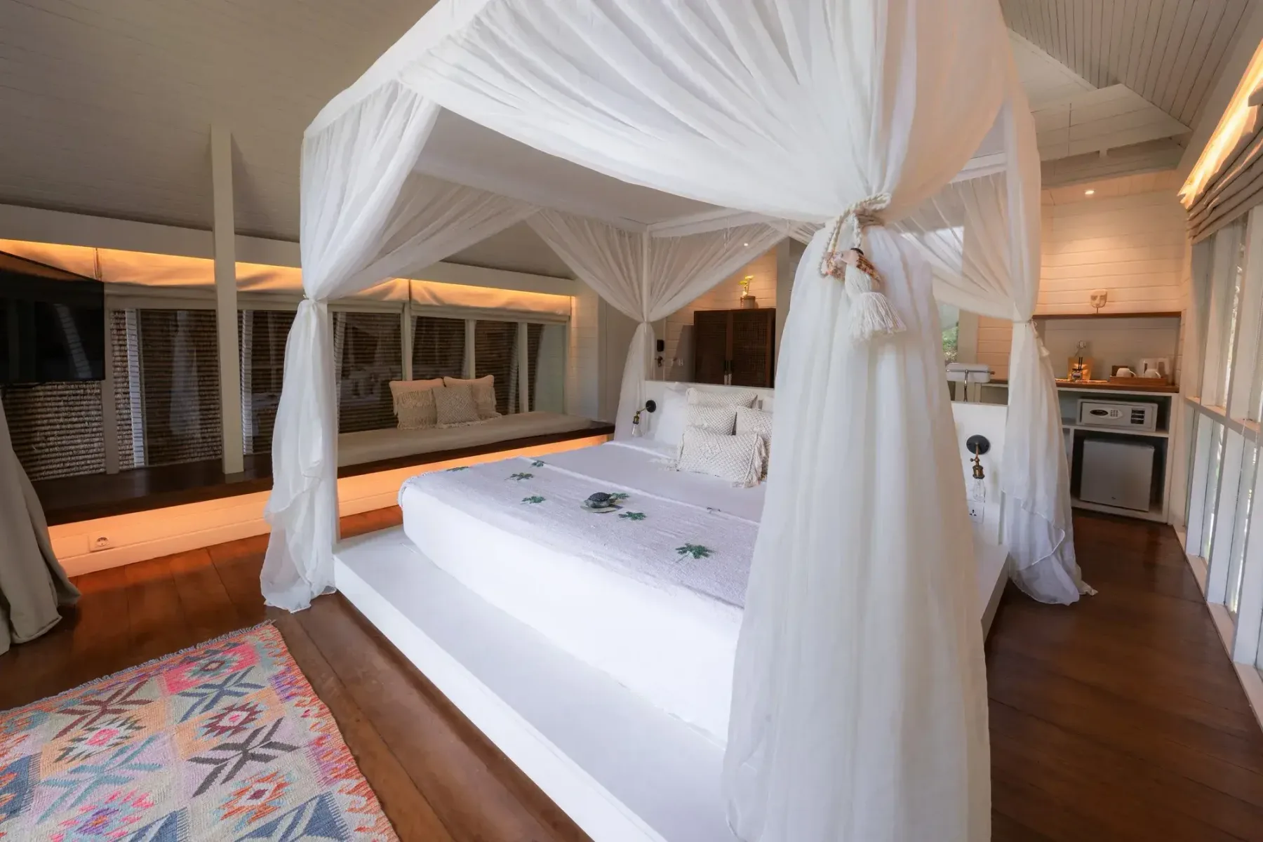 Cabana room