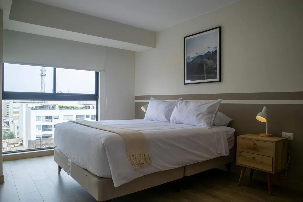 Splendid 2BR with balcony in Miraflores