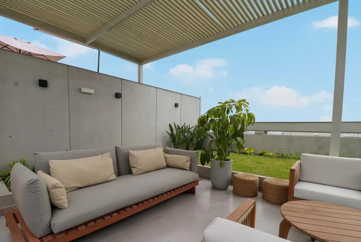 Splendid 2BR with balcony in Miraflores
