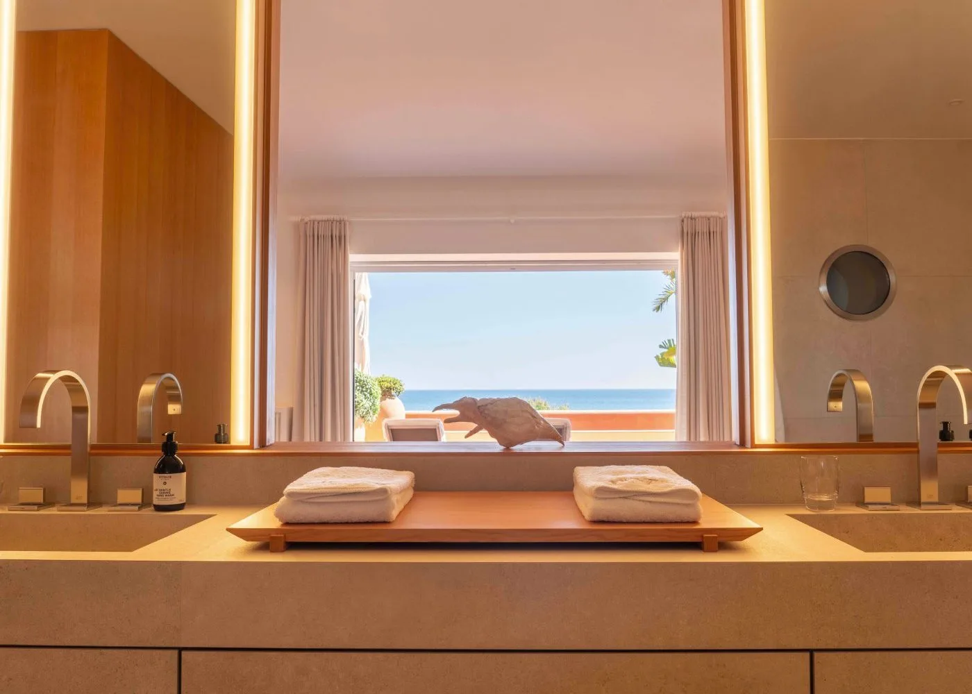 Suite 1001 Nights