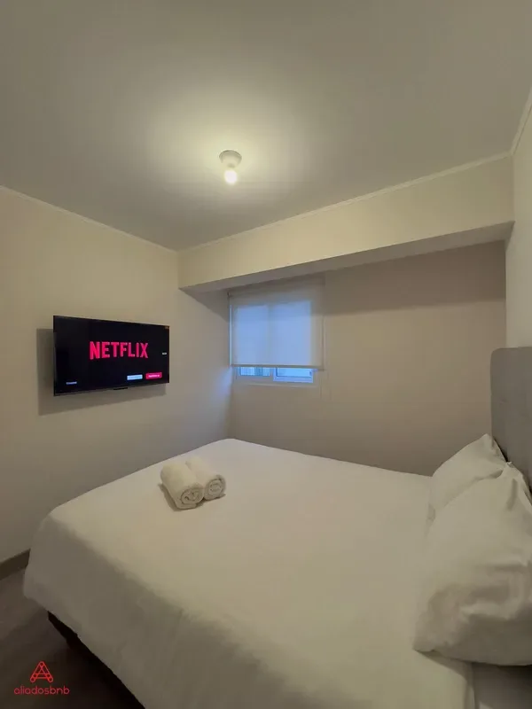 Exclusive 2BR Apartment in Miraflores-BHM 1009
