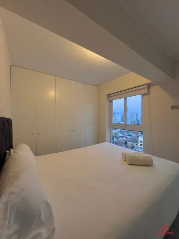Exclusive 2BR Apartment in Miraflores-BHM 1009