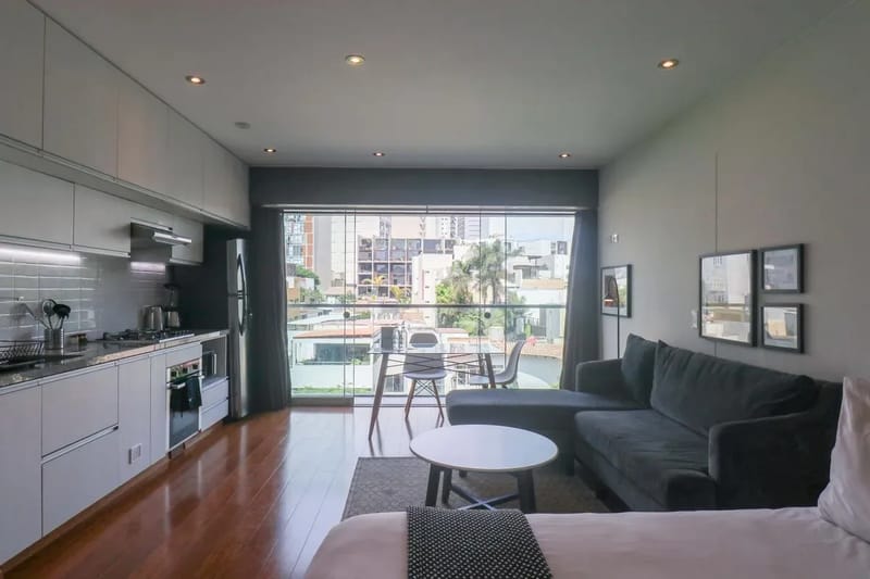 Hidden Gem Loft Near Barranco Boardwalk
