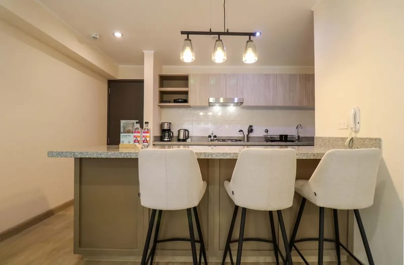 Upscale 3BR w/ AC & Balcony in Miraflores