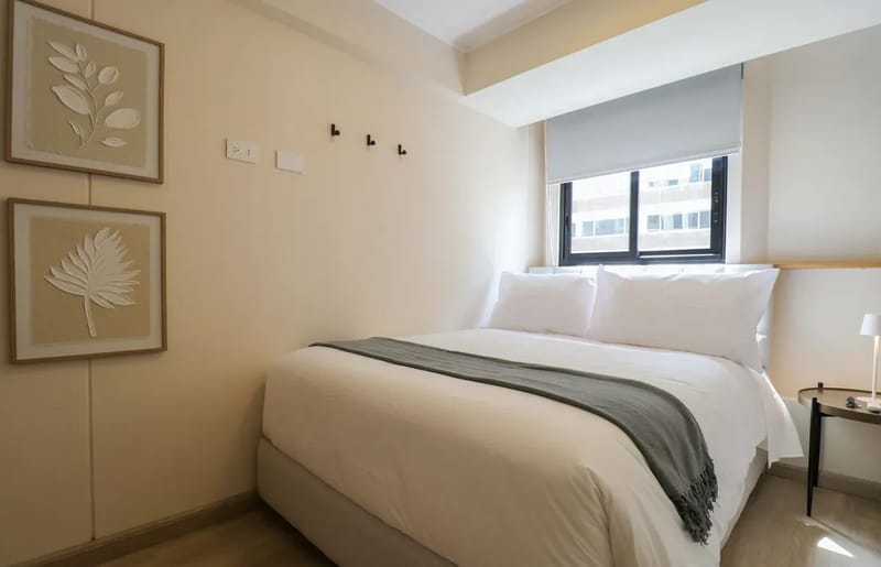 Upscale 3BR w/ AC & Balcony in Miraflores