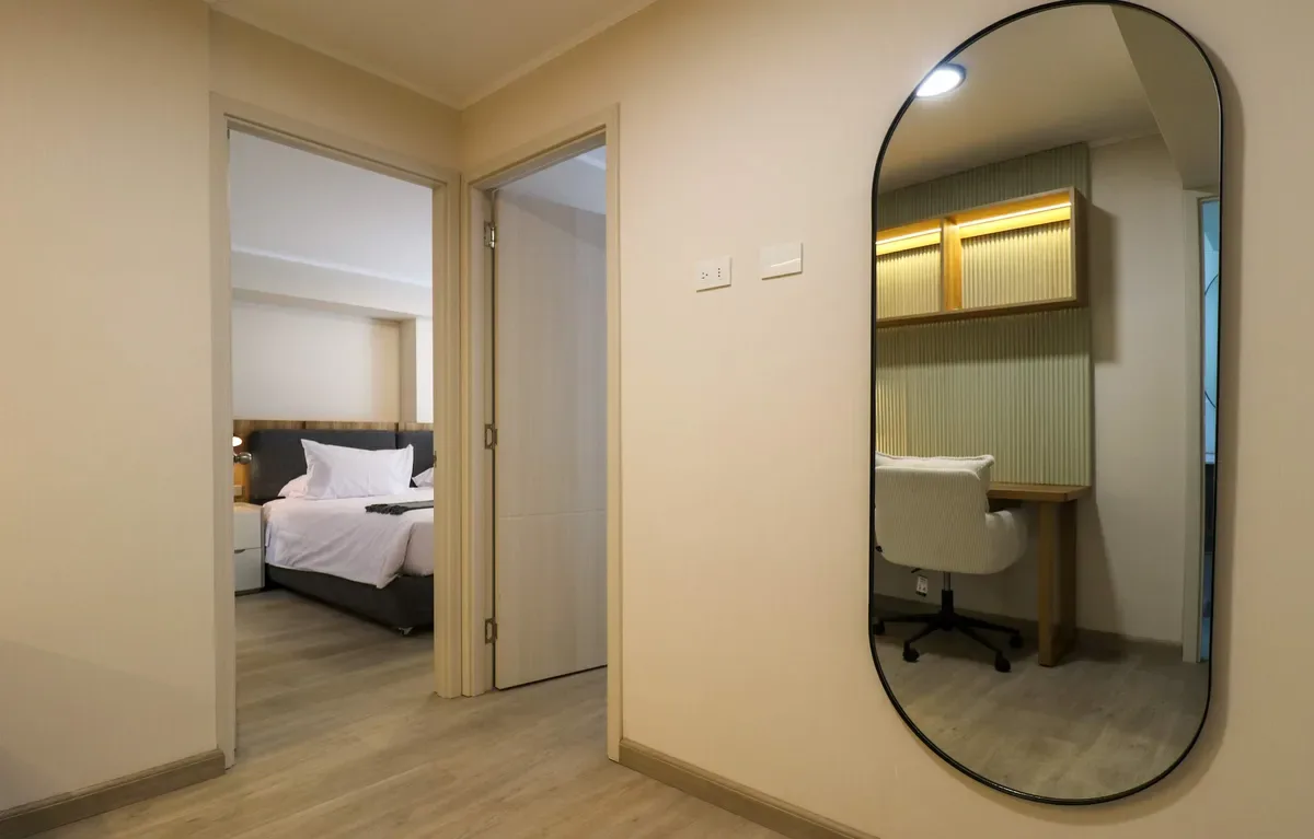 Upscale 3BR w/ AC & Balcony in Miraflores