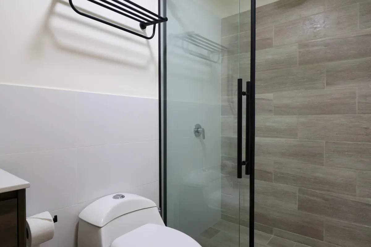 Upscale 3BR w/ AC & Balcony in Miraflores