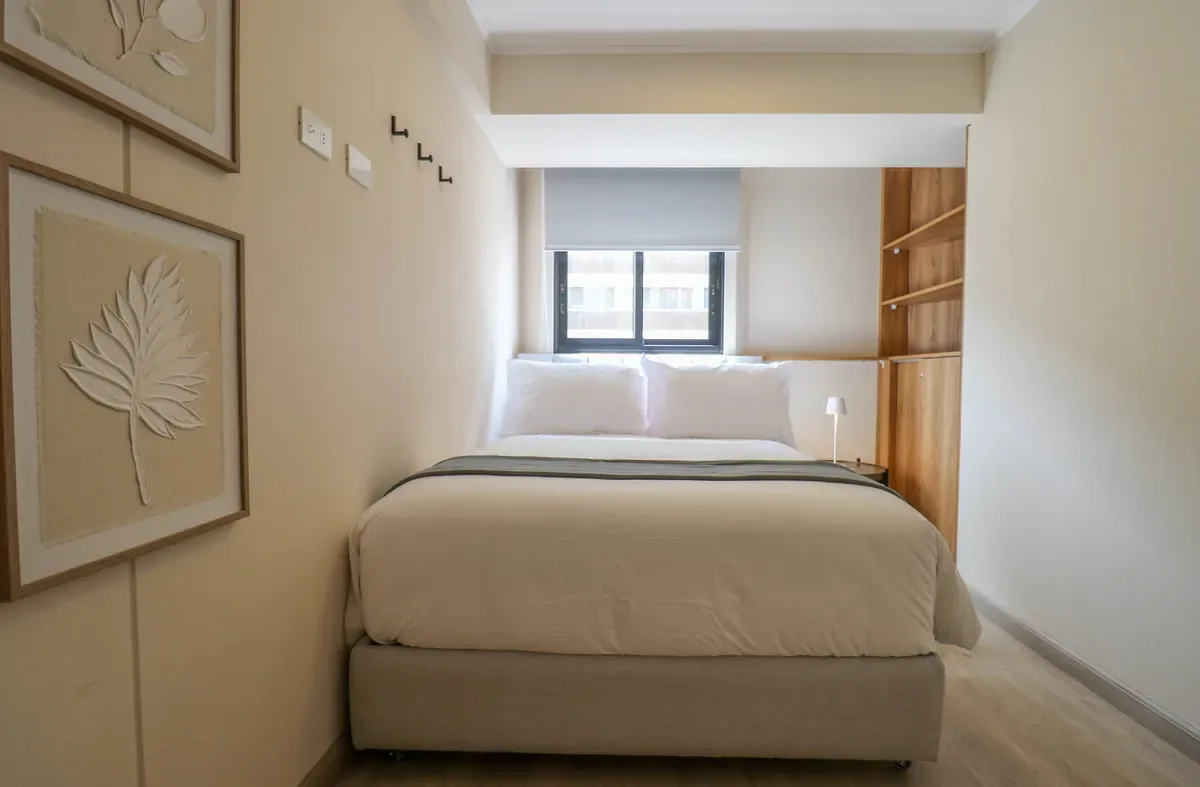 Upscale 3BR w/ AC & Balcony in Miraflores