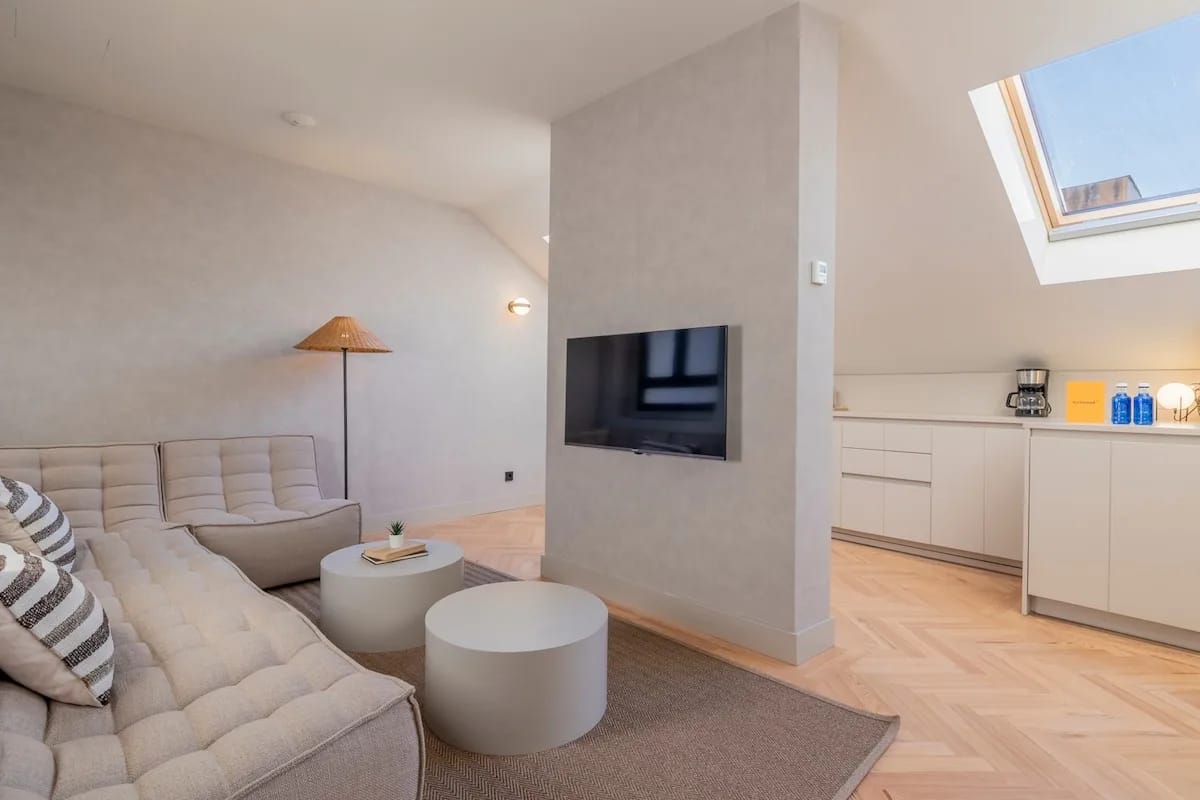 Penthouse Living at Palacio Real