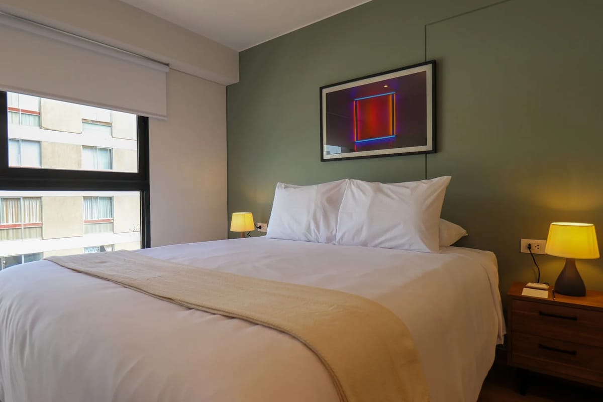 Ethereal 2BR w/ Balcony in Miraflores