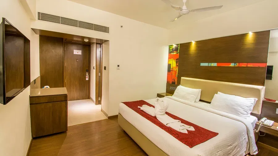 V Hotel room