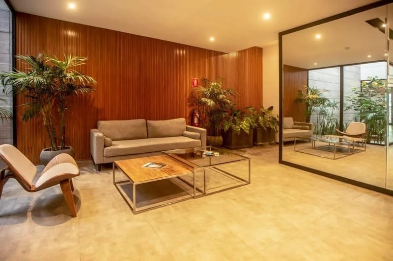 Bold and Spacious 2BR in Miraflores