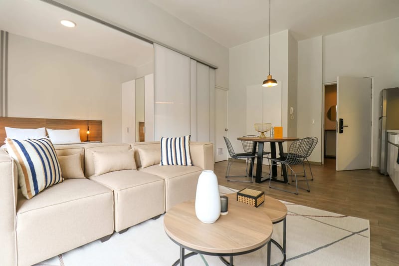 Bold and Spacious 2BR in Miraflores