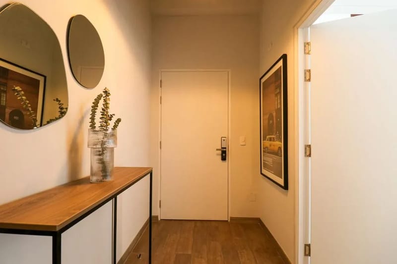 Bold and Spacious 2BR in Miraflores