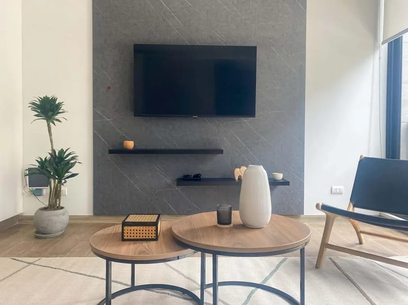 Bold and Spacious 2BR in Miraflores