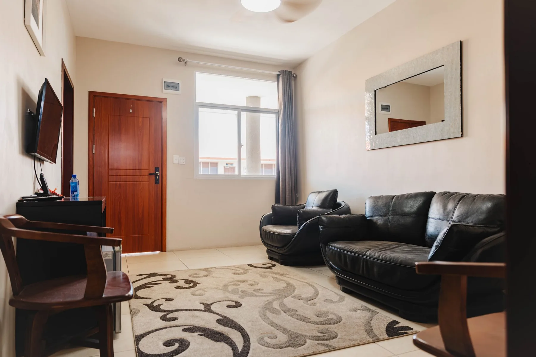 Deluxe room living area.