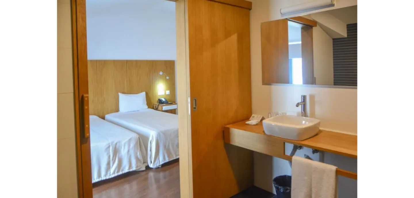 Reduced-Mobility Twin Room