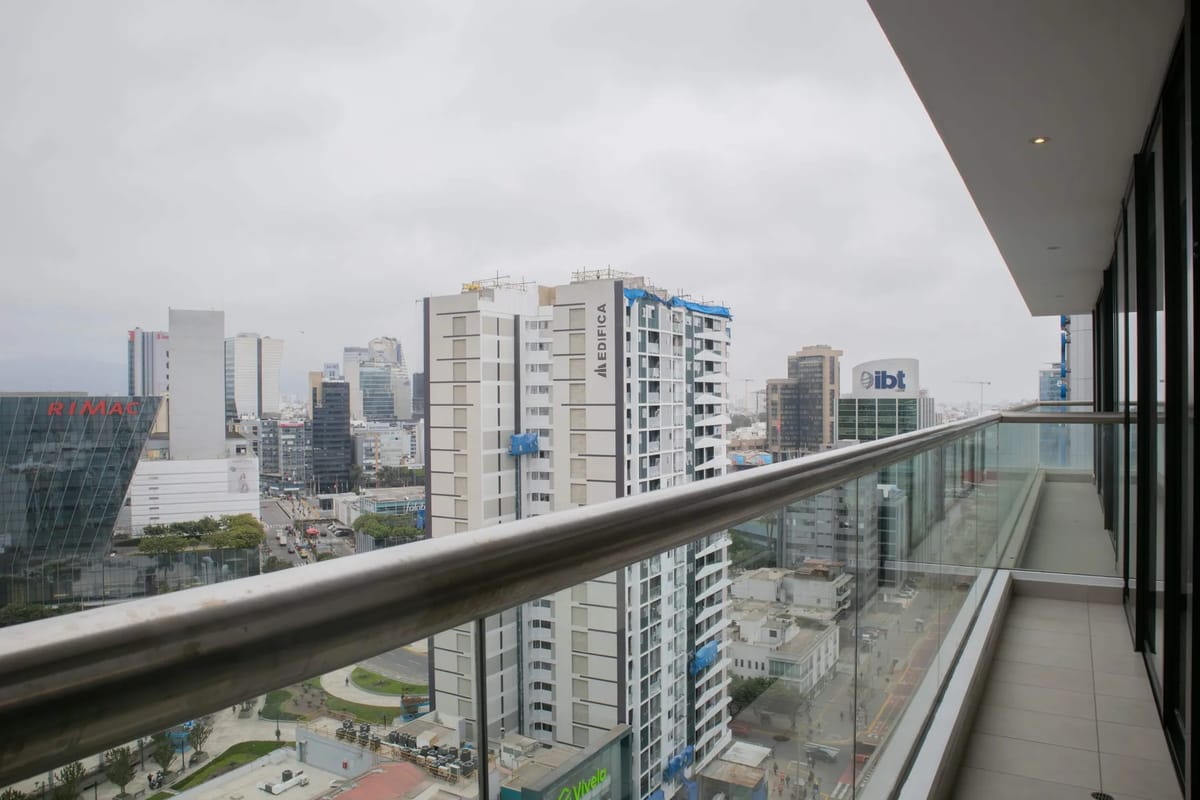 Incredible 2BR with Balcony in San Isidro