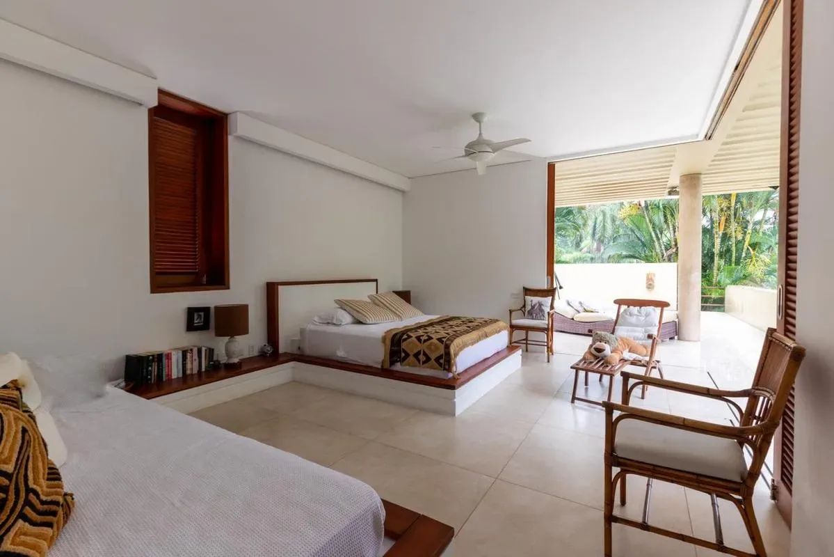 Charming 5BR Villa at Mesa de Yeguas