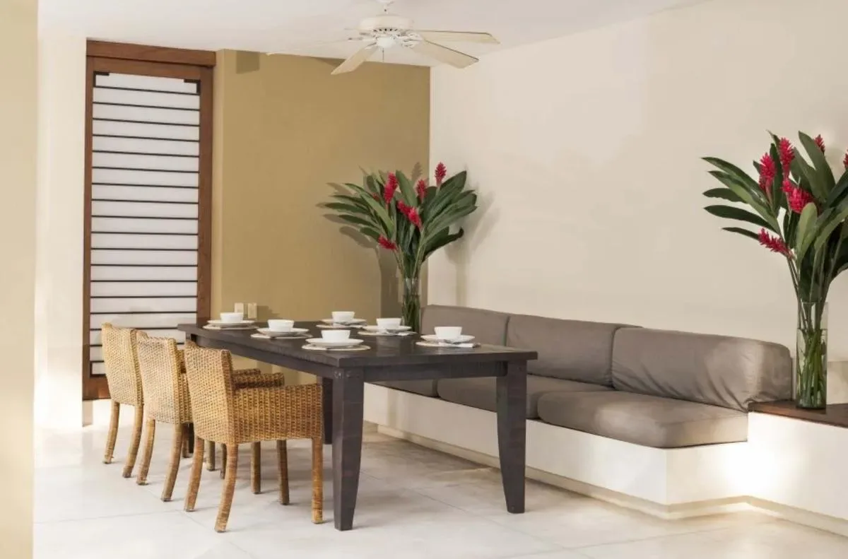 Astonishing 5BR House w/ pool in Anapoima