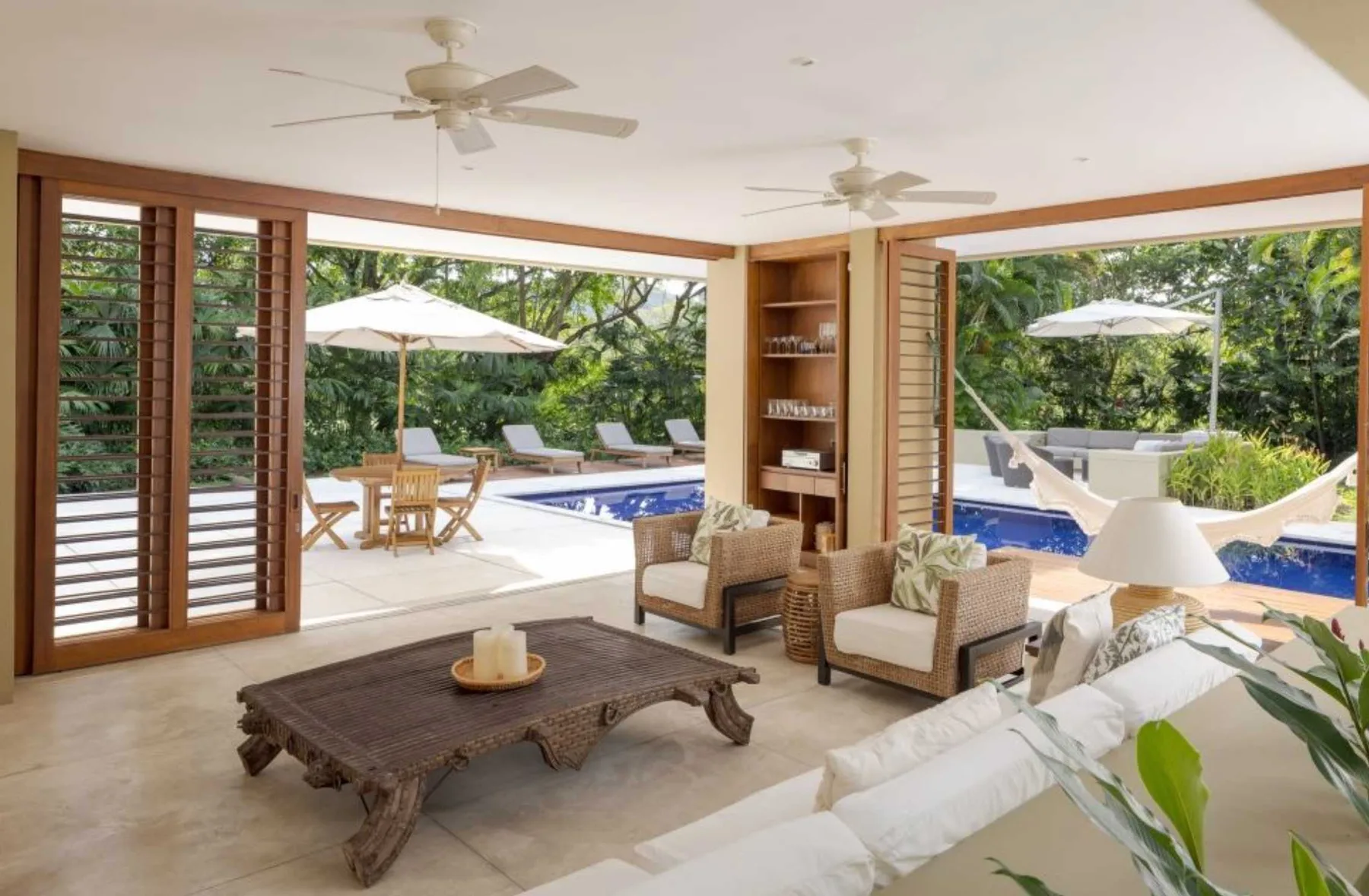 Astonishing 5BR House w/ pool in Anapoima