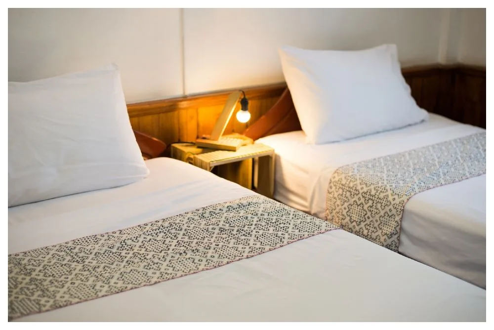 Standard twin room