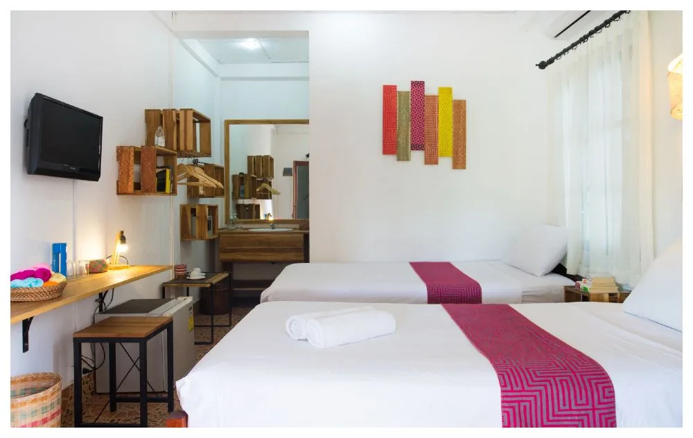 Deluxe balcony twin room