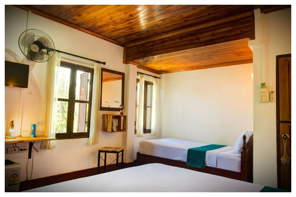 Deluxe family room