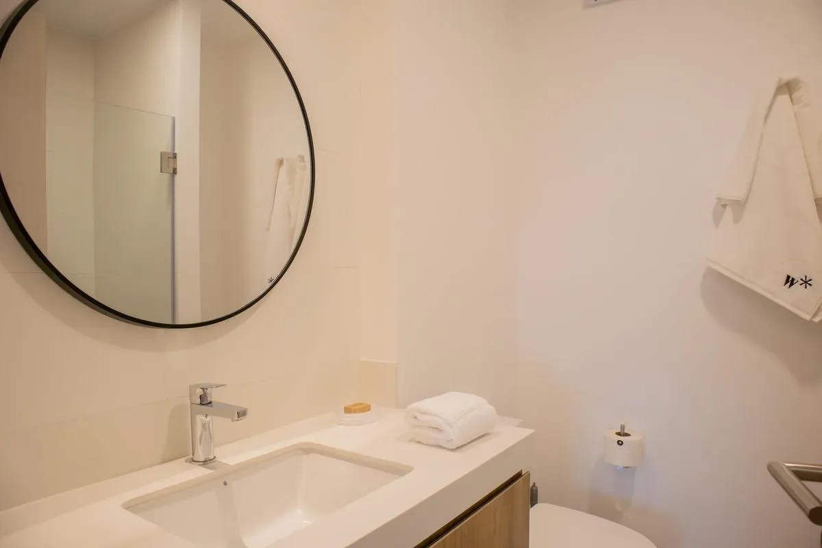 Elegant 2BR Apartment in Miraflores Steps from Larcomar