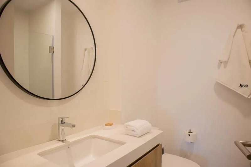 Elegant 2BR Apartment in Miraflores Steps from Larcomar