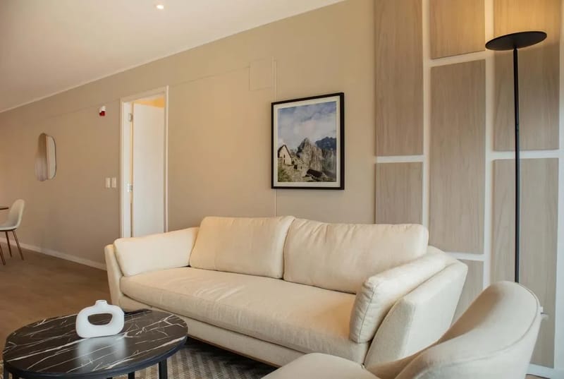 Elegant 2BR Apartment in Miraflores Steps from Larcomar