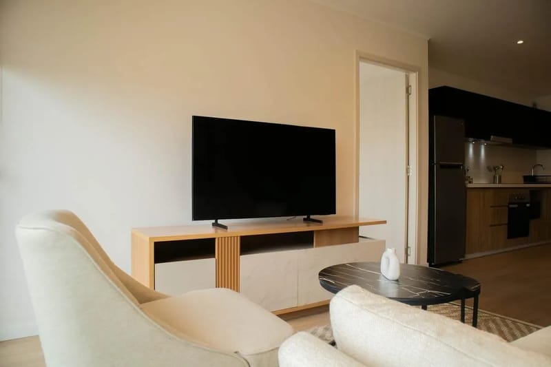 Elegant 2BR Apartment in Miraflores Steps from Larcomar