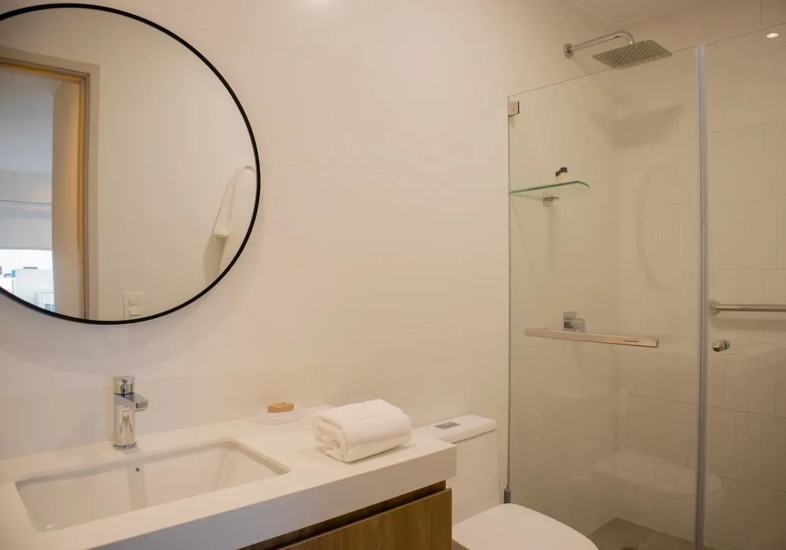 Elegant 2BR Apartment in Miraflores Steps from Larcomar