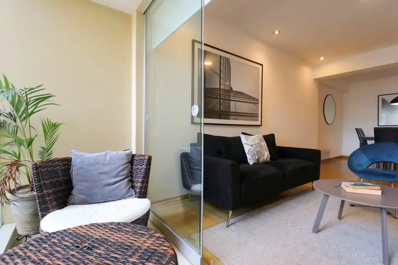 Lovely 3BR with Balcony in Miraflores