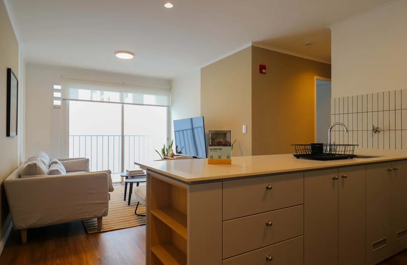 Graceful 2BR w/ Balcony in Miraflores