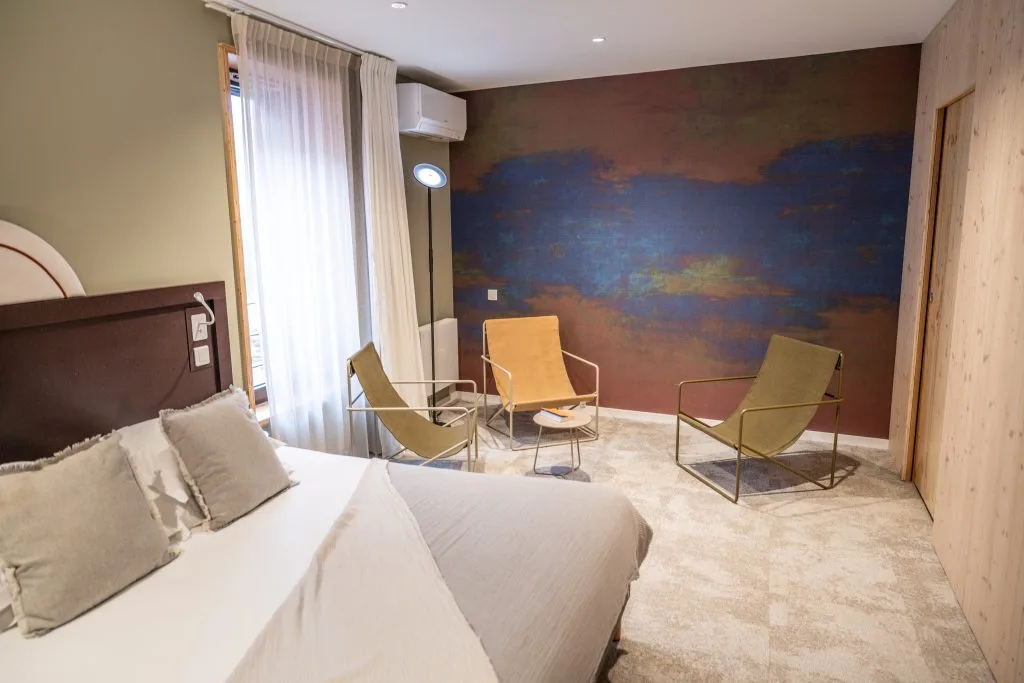 Hotel interior image