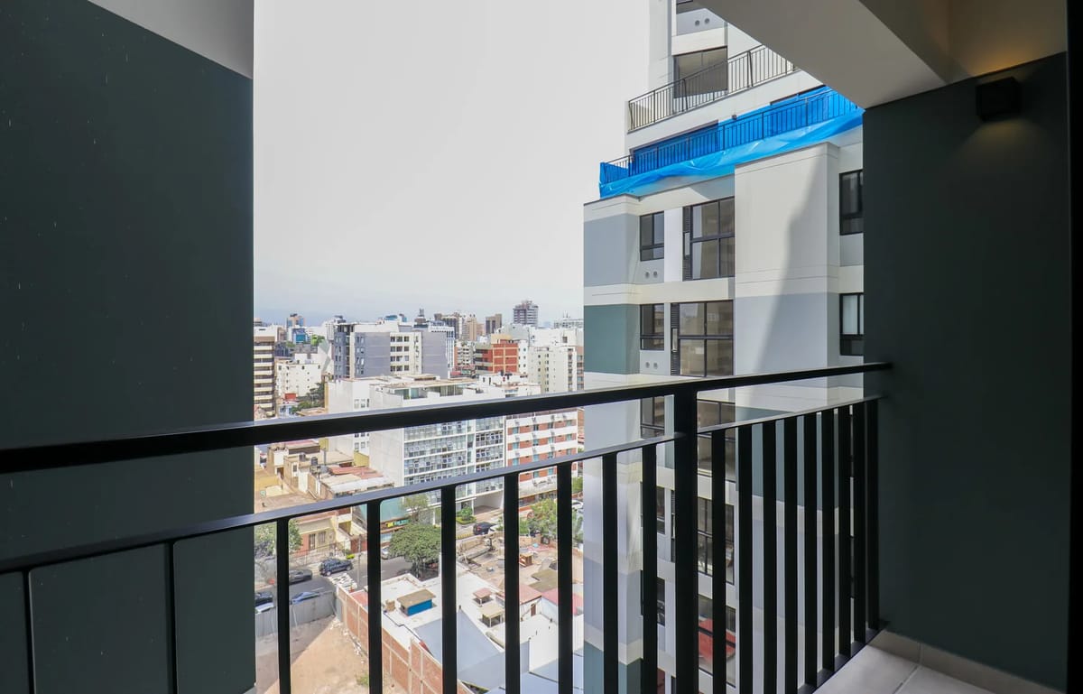Charming Loft w/ Balcony in Prime Miraflores