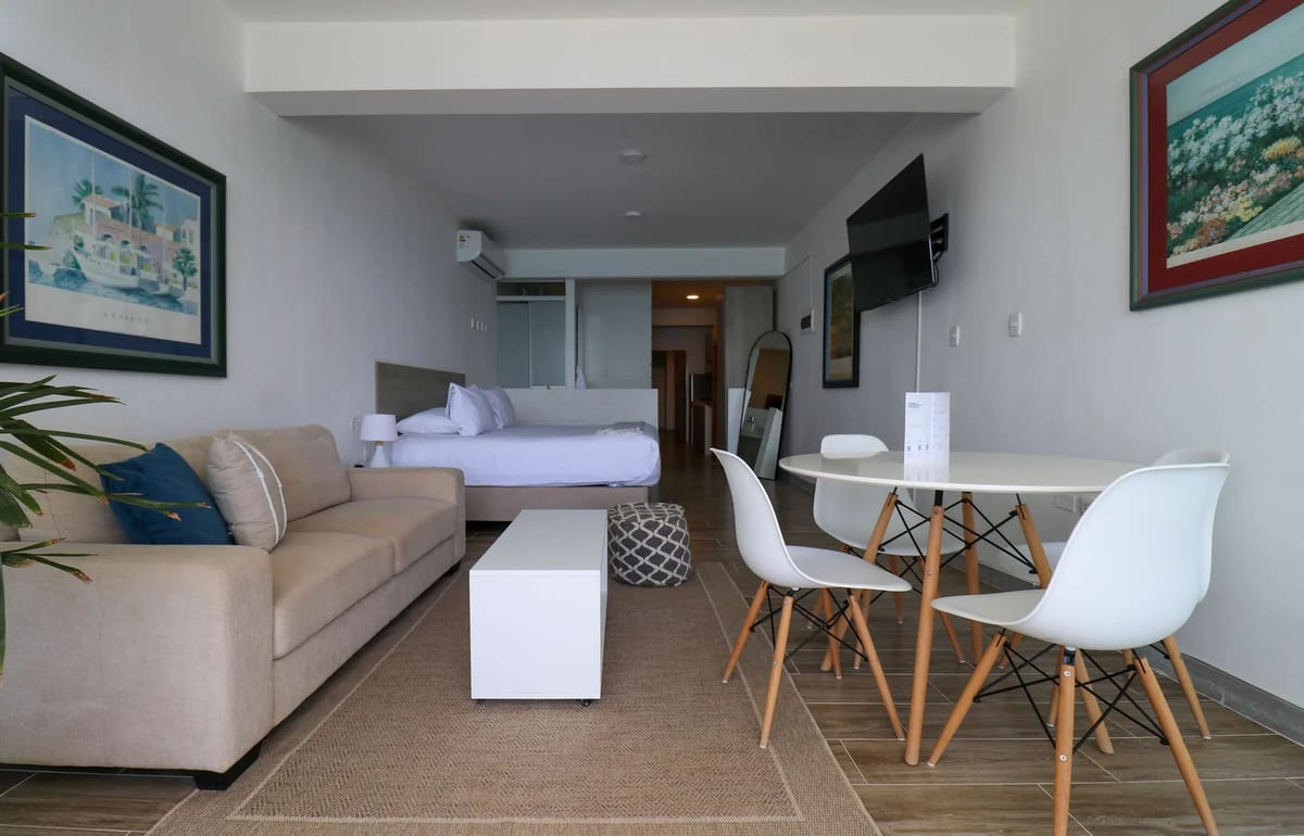 Astonishing 2BR with Spectacular Ocean View