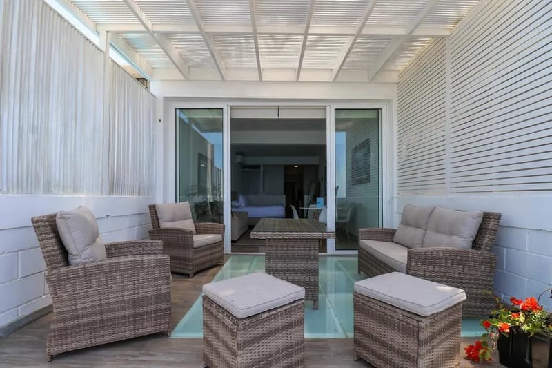 Astonishing 2BR with Spectacular Ocean View