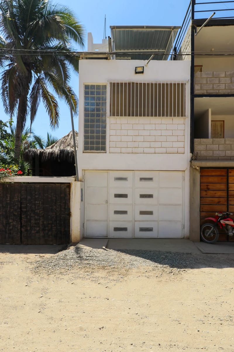 Astonishing 2BR with Spectacular Ocean View