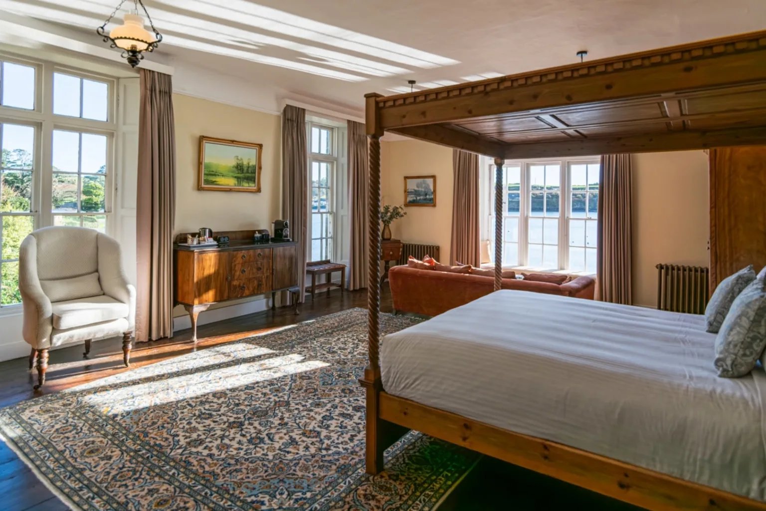Castle guest-room photo
