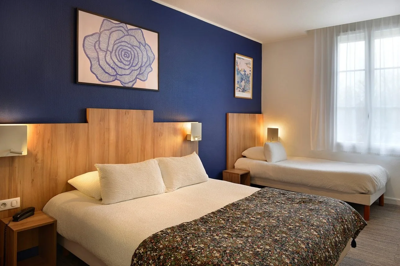 Triple room