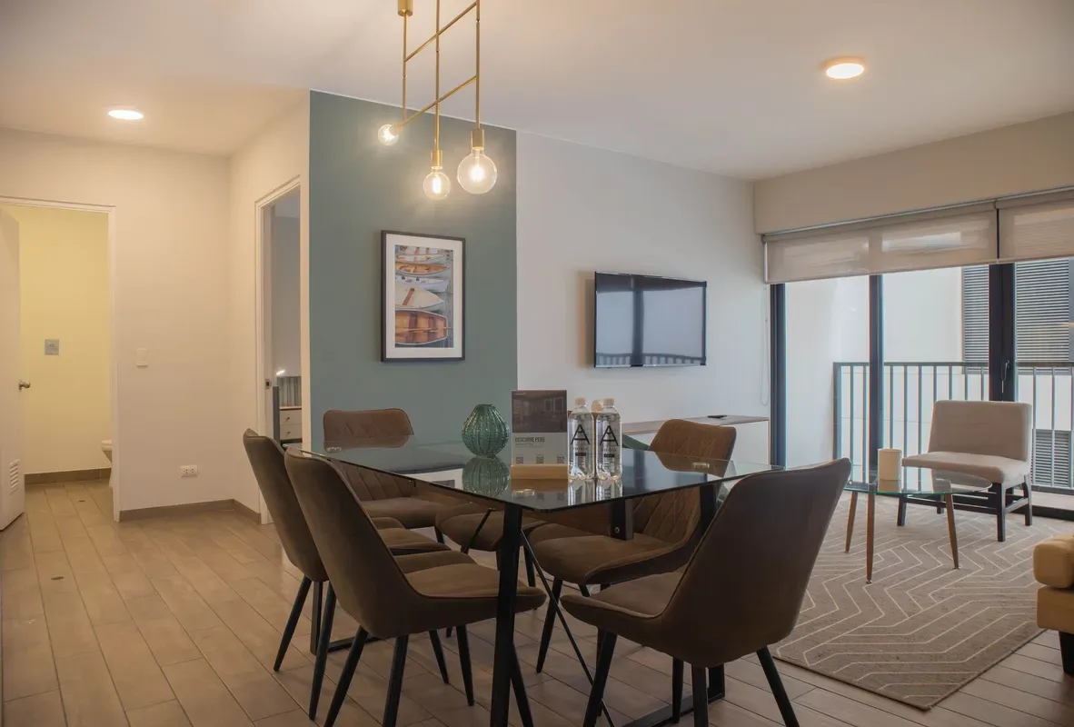 Upscale 2BR in Miraflores