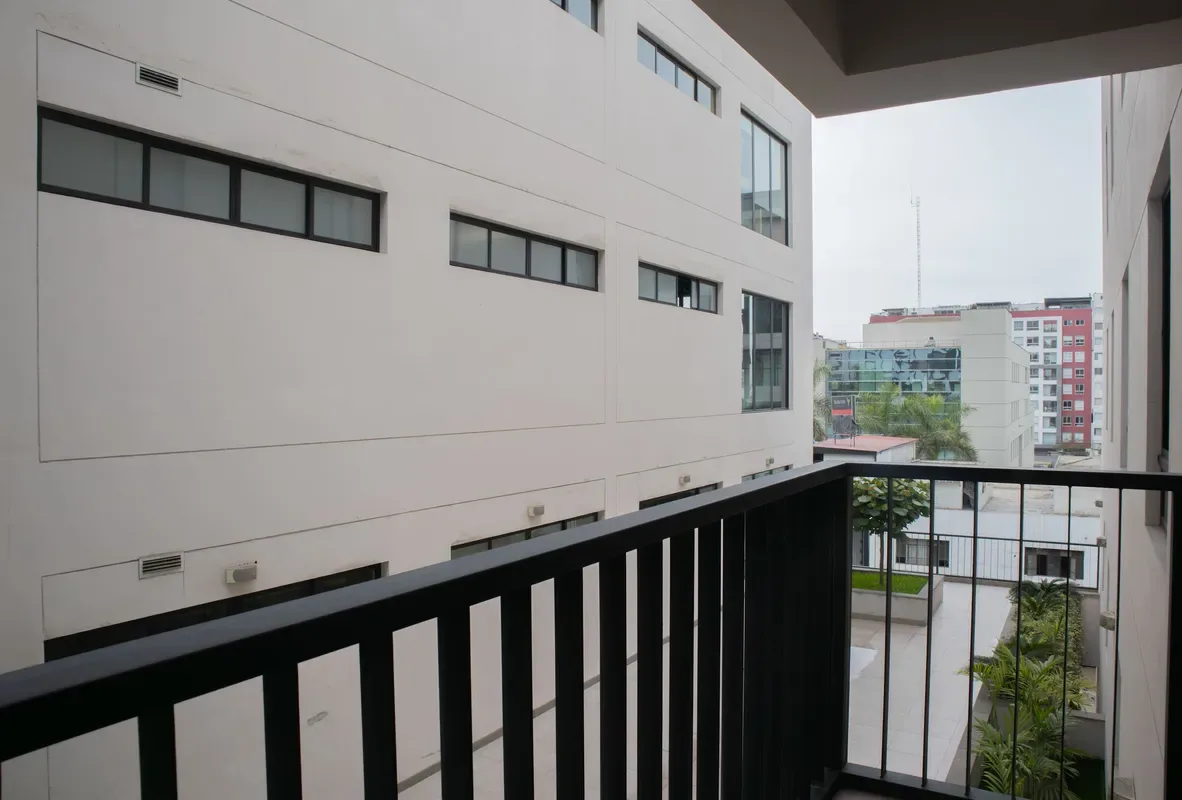 Upscale 2BR in Miraflores