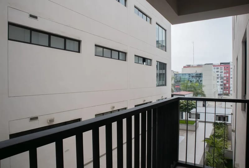 Upscale 2BR in Miraflores